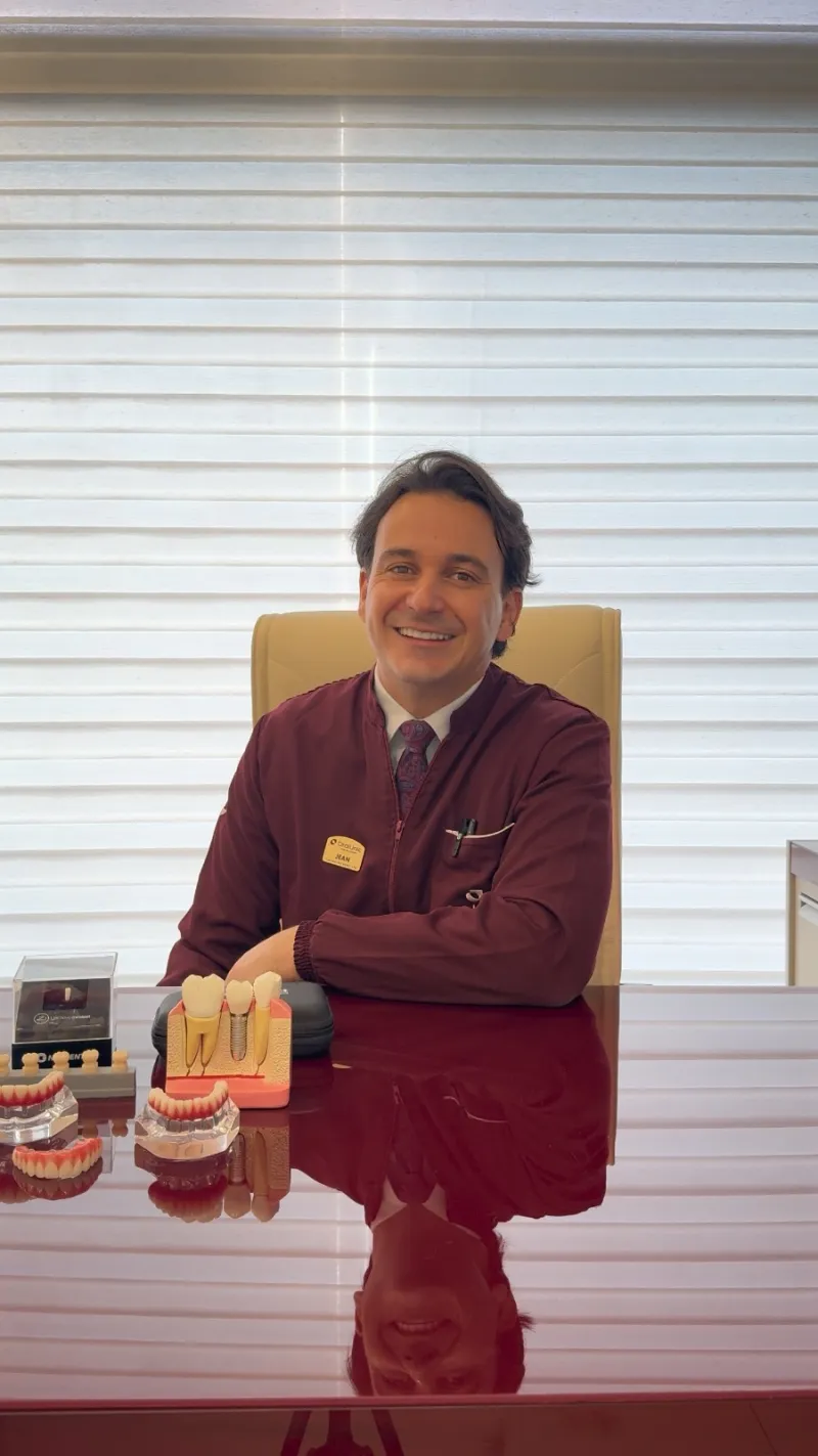 Dr. Jean, Especialista em Prótese Dentária na OralUnic Tijucas